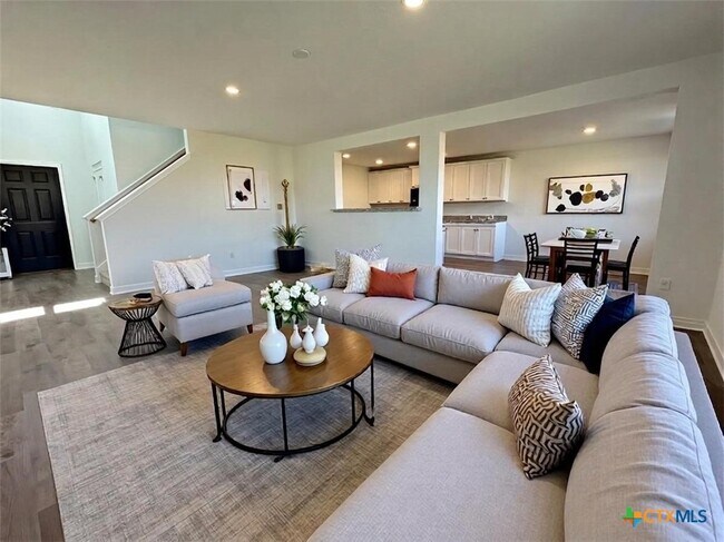 Foto del edificio - 945 Heartseed Ave