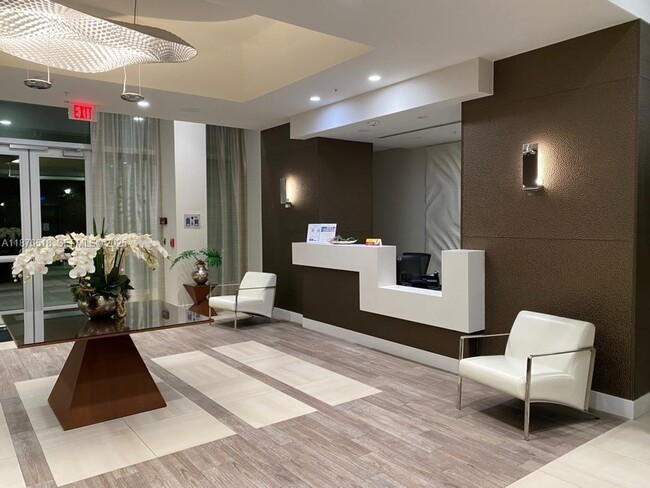 Building Photo - 7875 NW 107th Ave