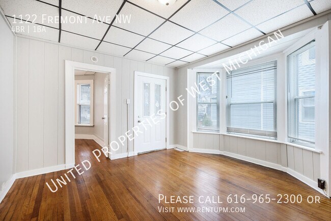 Foto del edificio - Coming Soon - Available April 5, 2023 | Sp...