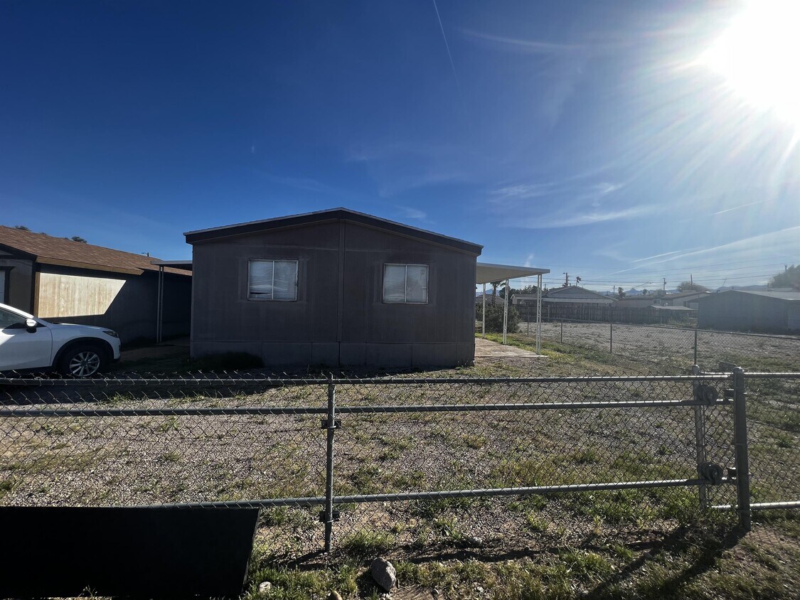 Foto principal - 667 Cherry Blossom Ln