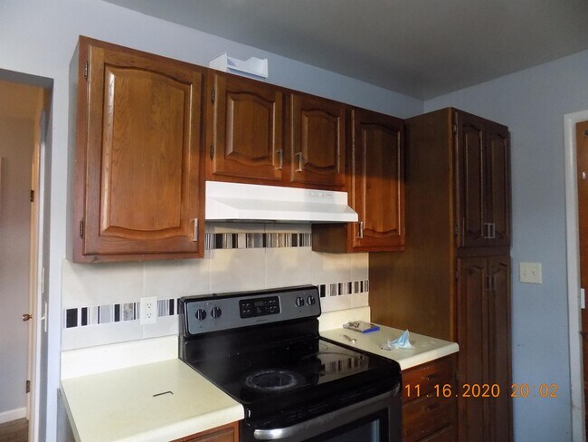 Building Photo - 1019 Wiener Dr