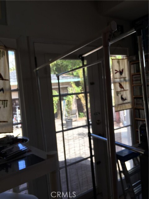 Foto del edificio - 5257 Radford Ave