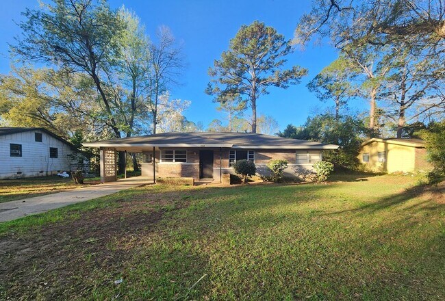 Foto del edificio - Charming 3 Bedroom 1.5 Bath Single Family Home