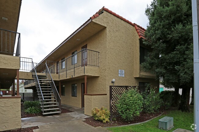 Foto del edificio - Ramirez Court Apartments