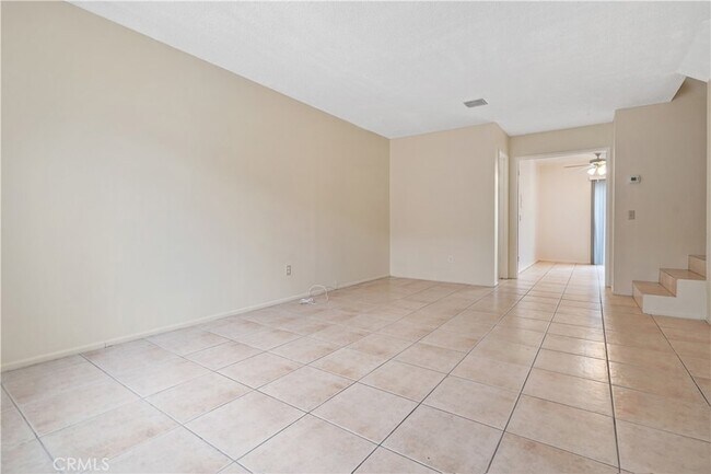 Foto del edificio - 22855 Vanowen St