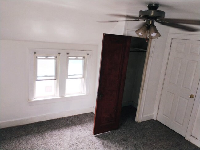 Building Photo - 706 Webb St