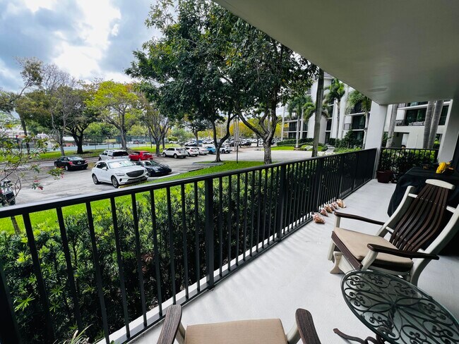 Foto del edificio - 1201 River Reach Dr