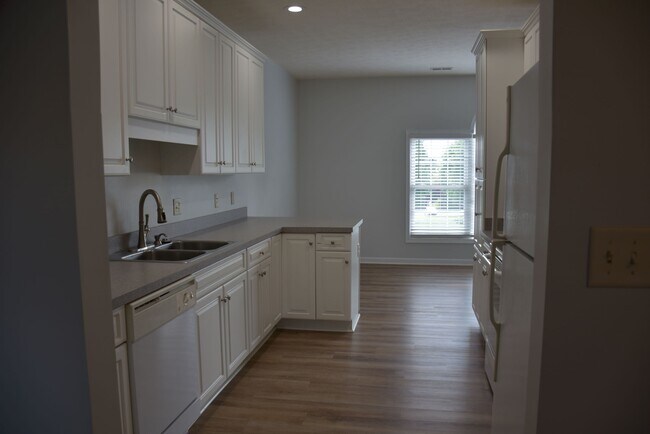 Kitchen - 2923 Diamond Spring Ln