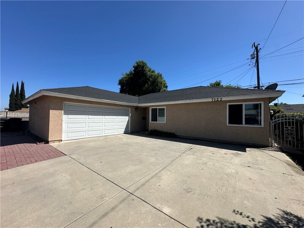 Foto principal - 7122 Benares St
