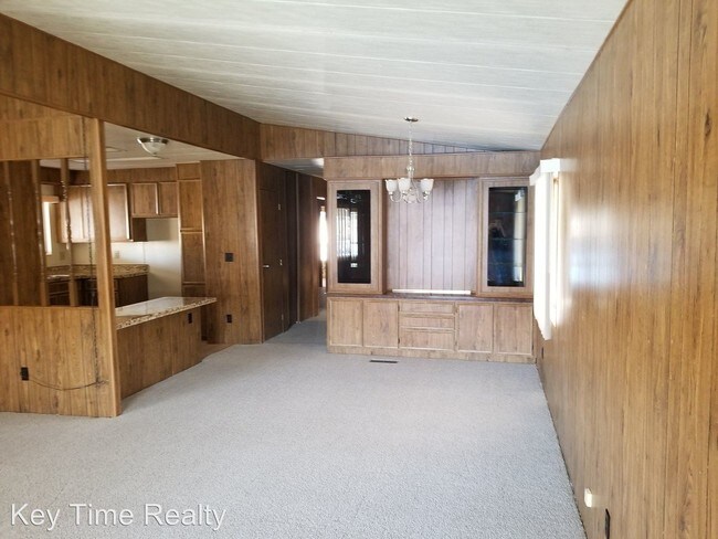Building Photo - 2 br, 2 bath House - 437 Riverfront Dr. #4