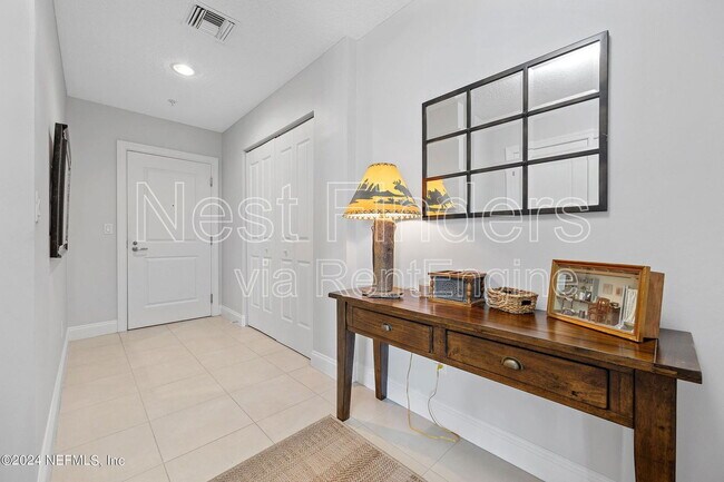 Foto del edificio - 1431 Riverplace Blvd