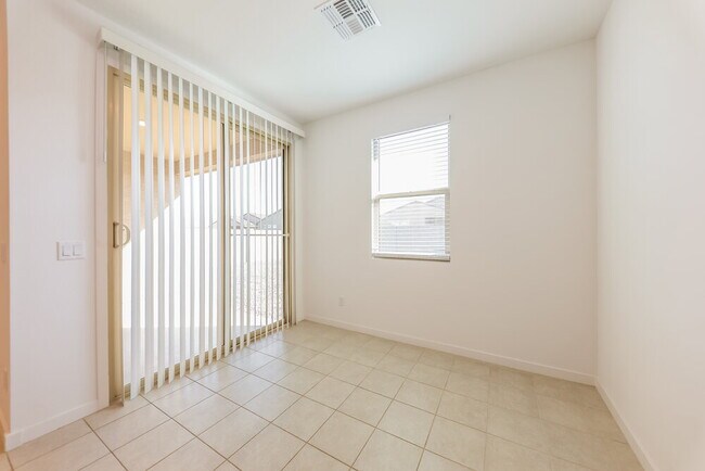 Foto del edificio - 14465 W Hackamore Dr.