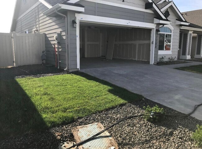 Building Photo - 1780 N Snowfield Pl