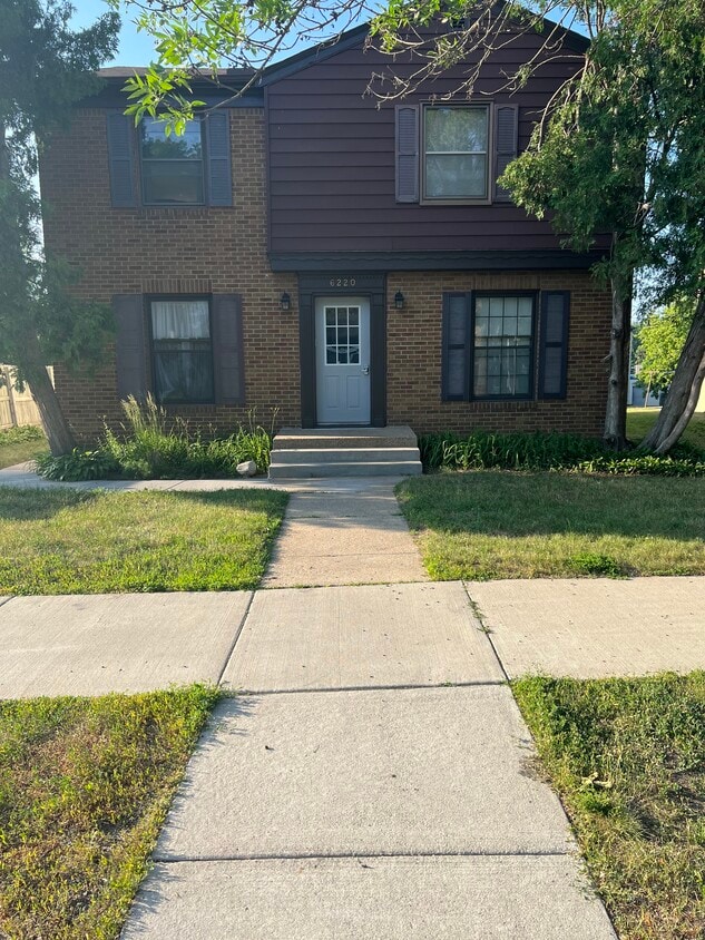 Good neighborhood - 6220 W 34th St