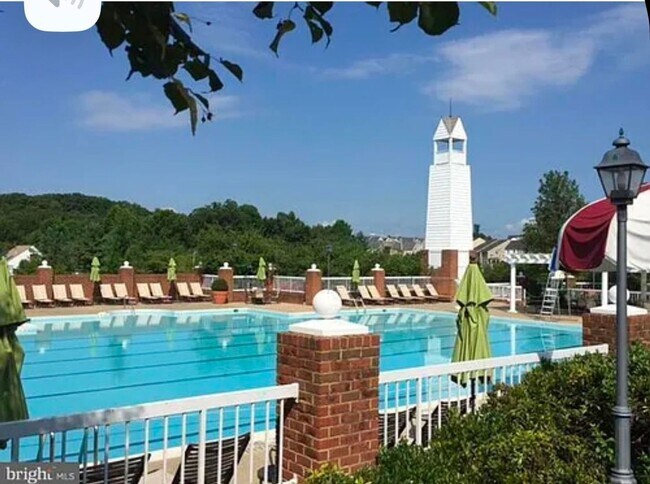 Foto del edificio - 2637 Glenriver Way