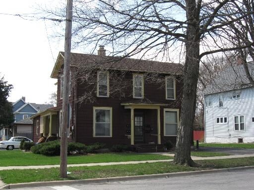 Building Photo - 354 Spruce St