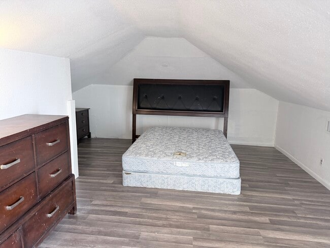 Building Photo - 1155 N Minnesota Ave