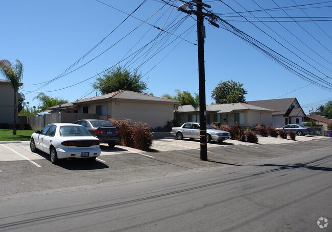 Building Photo - Pacific Daytona Apartments