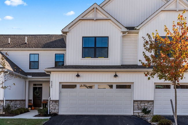 Building Photo - 6385 Hamilton Woods Blvd S