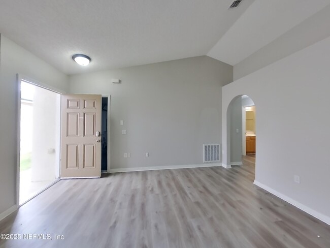 Foto del edificio - 3556 Alec Dr