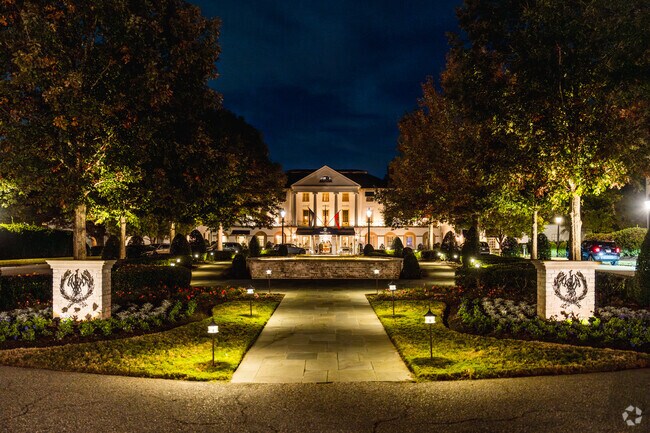 The Williamsburg Inn is an iconic staple of Williamsburg's history.
