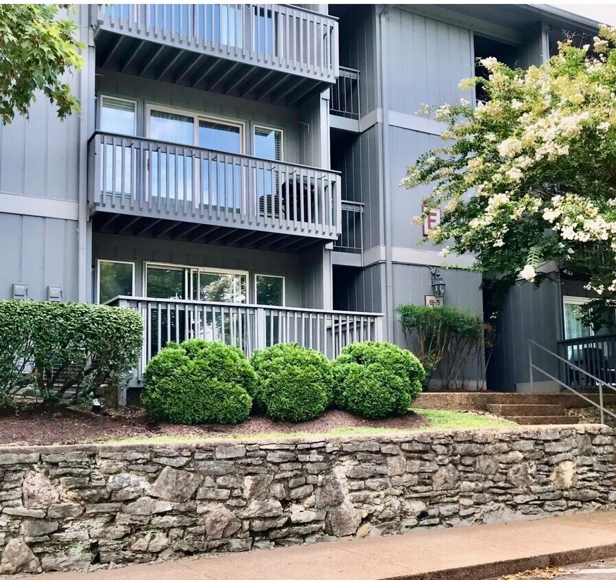 21 Vaughns Gap Rd Unit E66, Nashville, TN 37205 Condo for Rent in