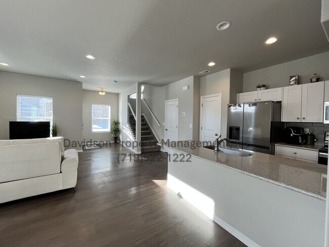 Photo - Stunning Townhouse Located in Northeast Co...