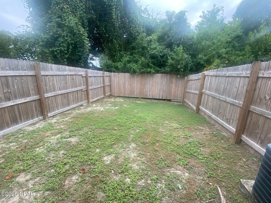 Foto del edificio - 6332 Omoko St