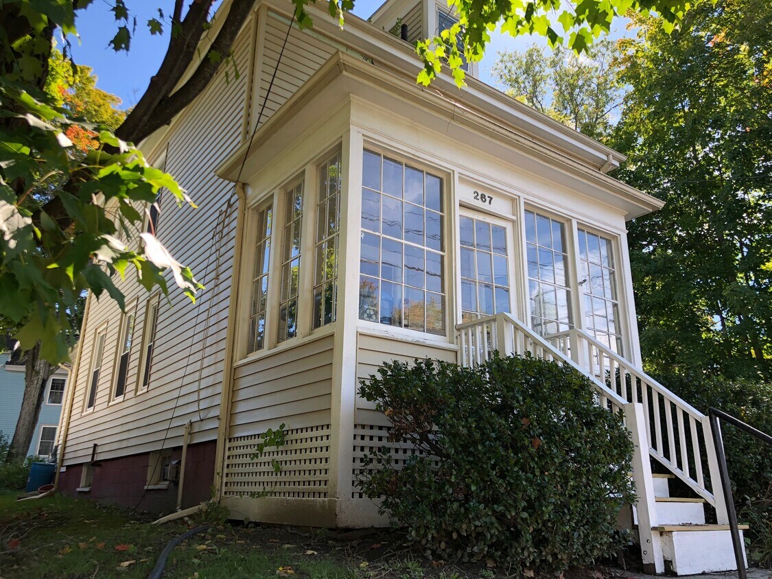 Front porch - 267 Allen Ave