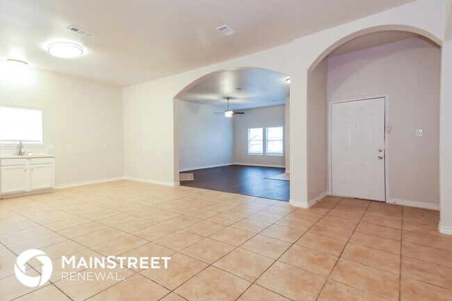 Foto del edificio - 426 Bass Rd