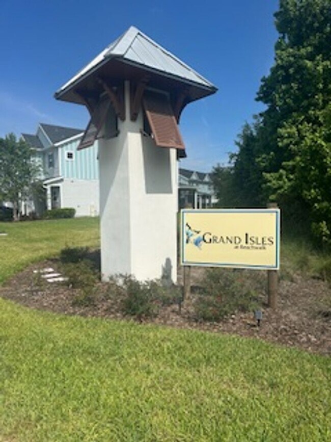 Building Photo - Pet Friendly, St. Johns Beach Walk Townhouse, Amazing Amenities