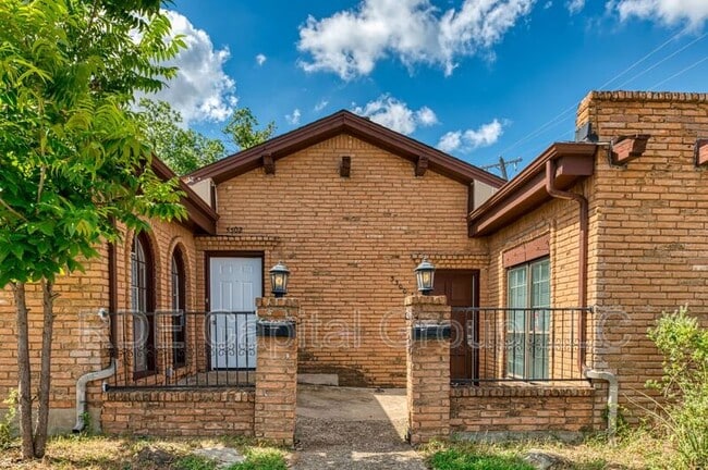 Building Photo - 5300 Wonder Dr
