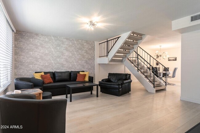 Foto del edificio - 4004 N Granite Reef Rd