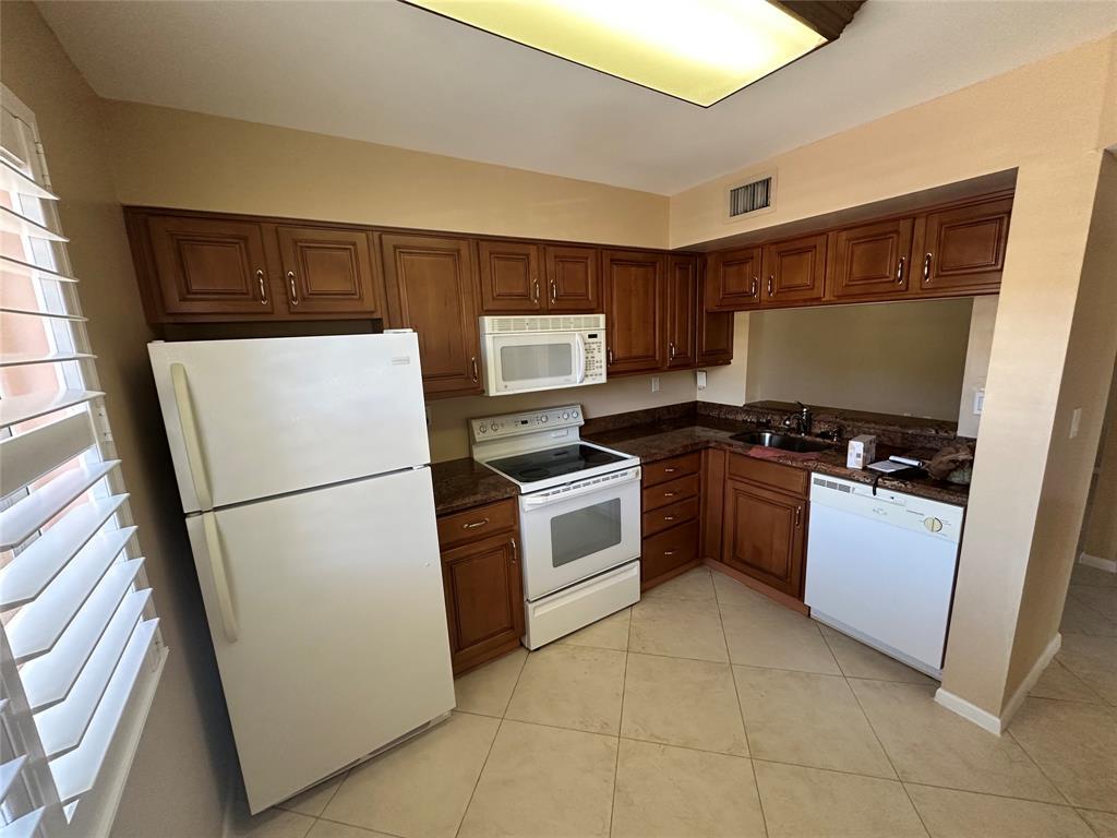 Primary Photo - 724 NW 92nd Ave