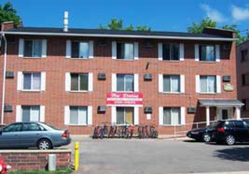 Foto principal - 526 W Wilson St