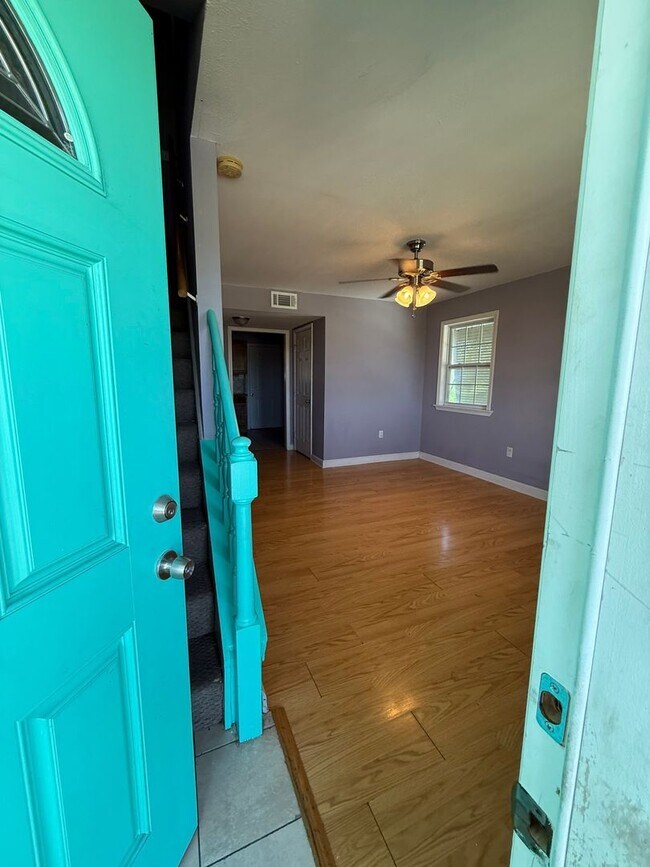 Foto del edificio - Charming 2BR Duplex in New Orleans