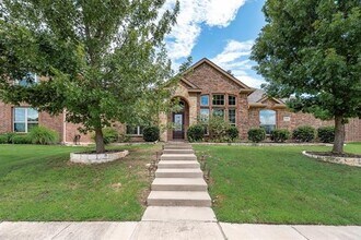 Building Photo - 2605 Idlewood Dr