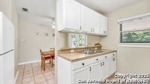 Foto del edificio - 334 Shin Oak Dr