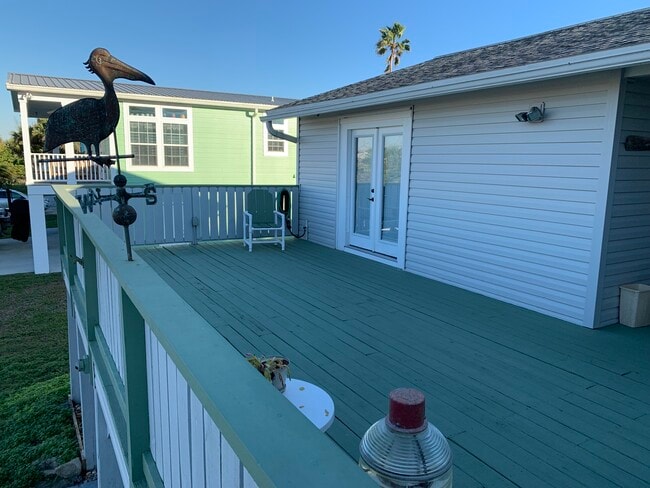 Building Photo - 10 Flagler Dr