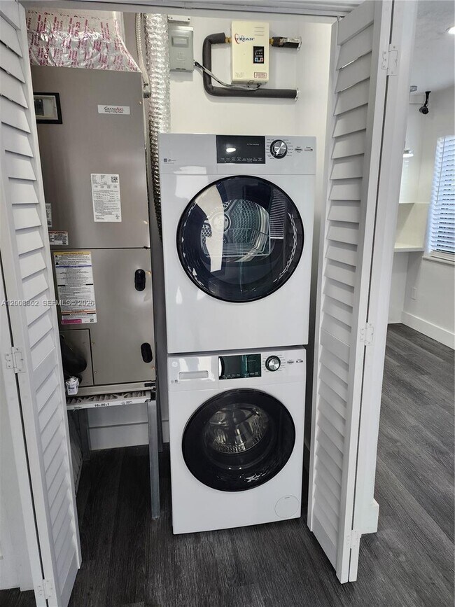 Foto del edificio - 8701 SW 36th St