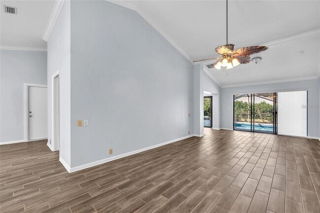 Building Photo - 1702 Horseshoe Dr