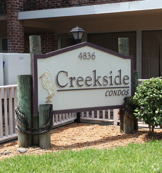 Creekside Condos Apartments Jacksonville, FL