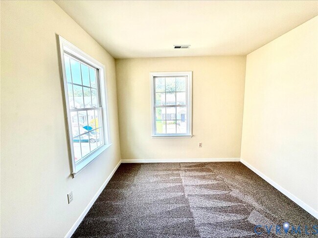 Foto del edificio - 6207 Beaufont Hills Ct