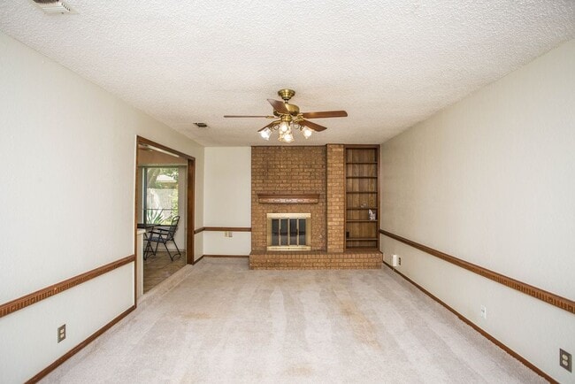 Building Photo - 1005 Grover Ave
