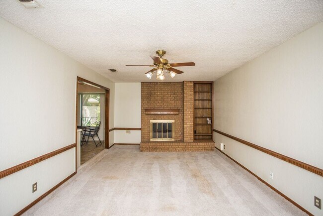 Foto del edificio - 1005 Grover Ave
