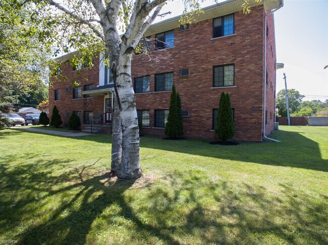 Building Photo - 1 br, 1 bath House - 23232 Deanhurst St