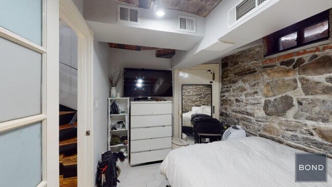 Foto del edificio - 248 Mott St