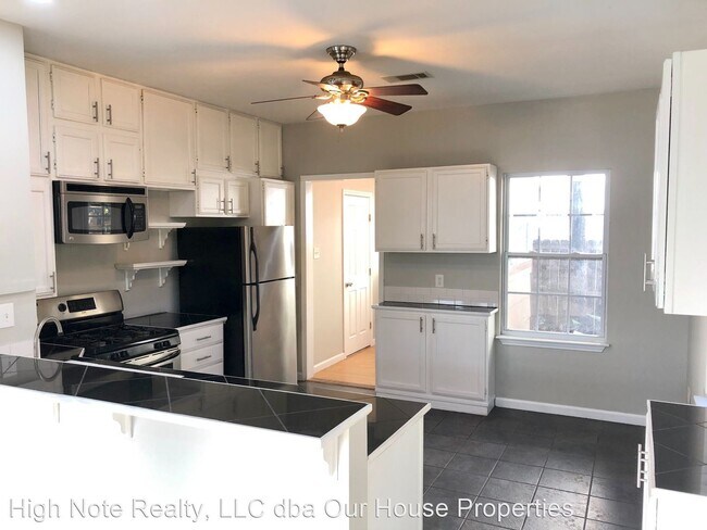Building Photo - 4 br, 3 bath House - 2007 S 2nd ST Unit B