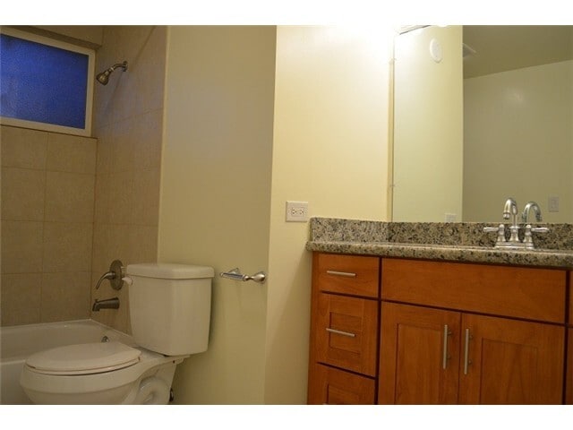 Foto del edificio - 2455 160th Ave NE