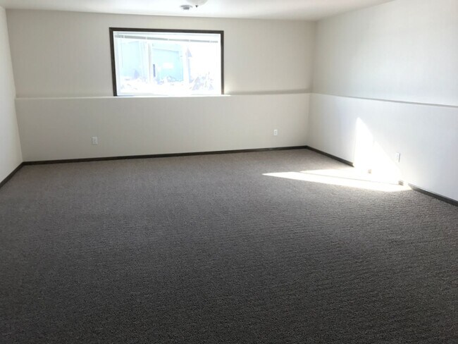 Foto del edificio - 3 Bed 2 Bath Twin Home